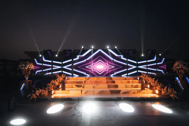 LED screens · Image 23